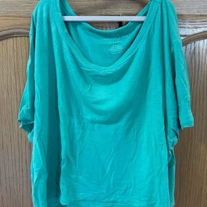 Lot of cropped tshirts